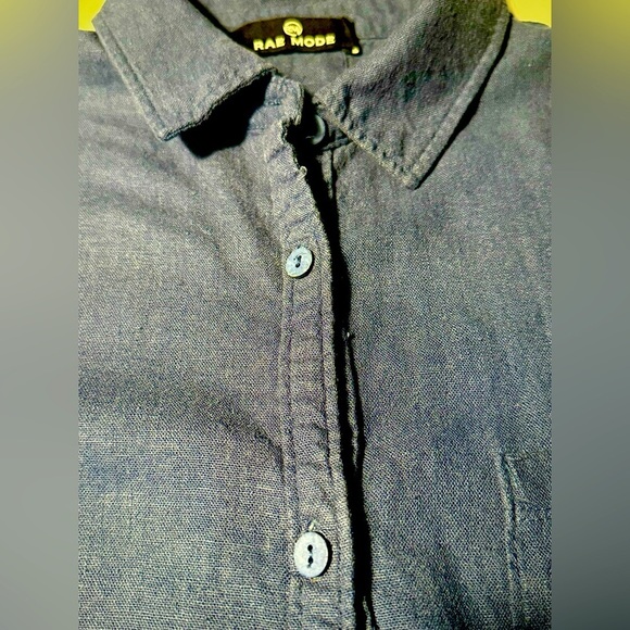 Stylish Rae Mode Blue Button-Up Top - Size Small - Picture 7 of 8